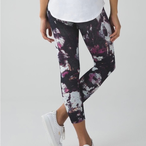 Lululemon Wunder Under Crop III Kara Blossom Multi leggings Size 4 - Picture 2 of 11